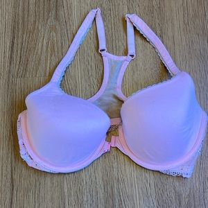 Front clasp soft cup bra